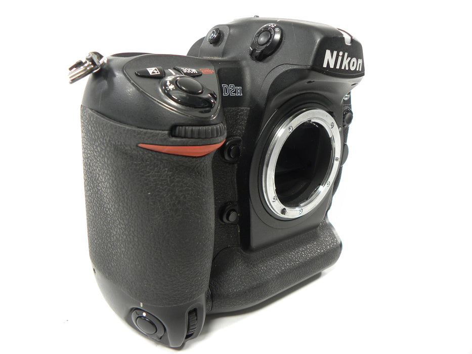 Nikon D2H 4.1mp Digital SLR body only Shutter Ct. 20,134