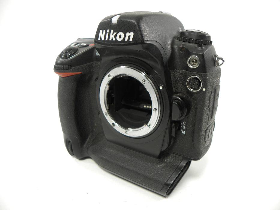 Nikon D2X 12.4mp Digital SLR Body Only Shutter Ct. 29,735