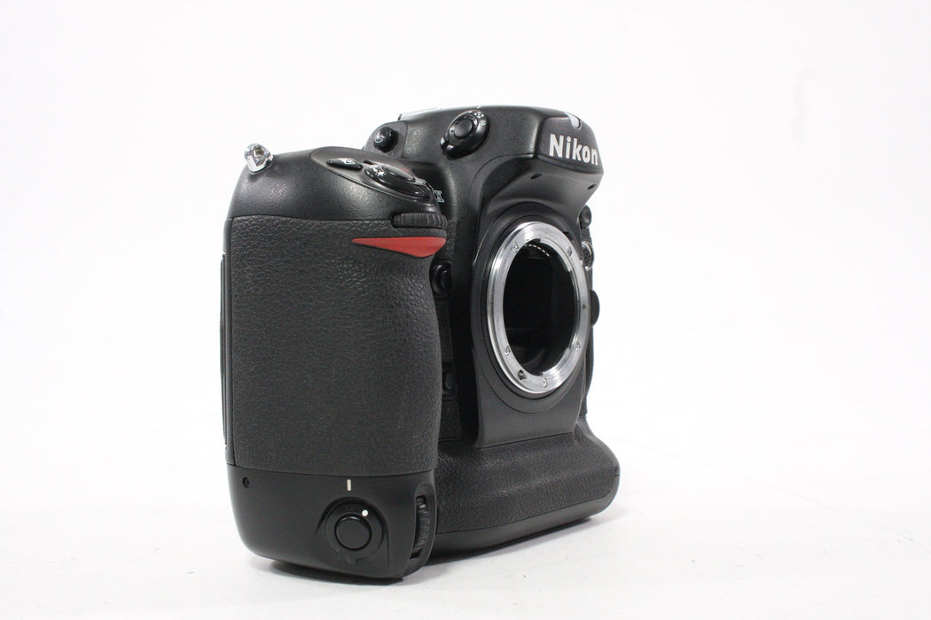 Nikon D2X DSLR Camera Body with Shutter Count 126,736