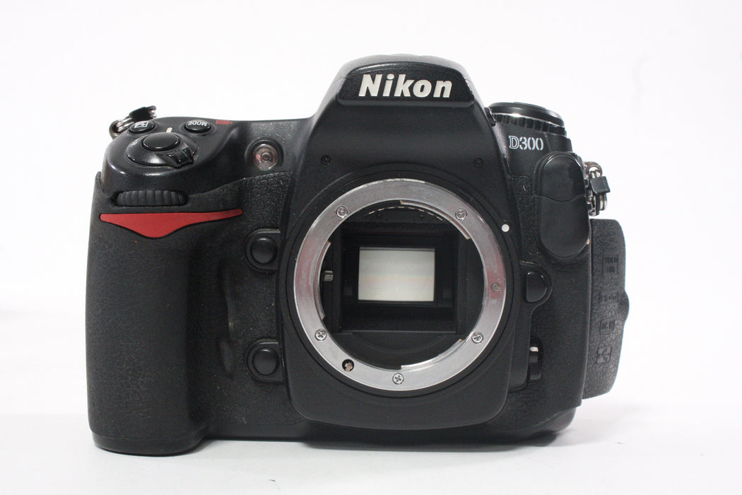 Nikon D300 Digital SLR Camera Body with Shutter Count 129,624