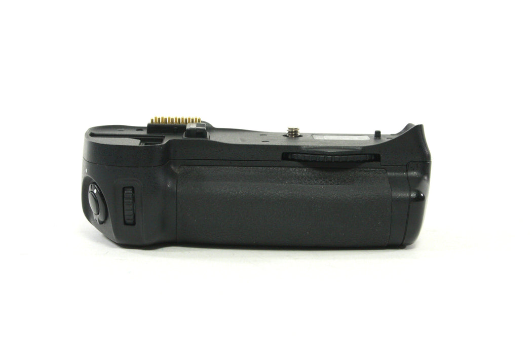 Nikon D300 Digital SLR w Nikon Grip and 2 AA Trays - Shutter Count 9,630
