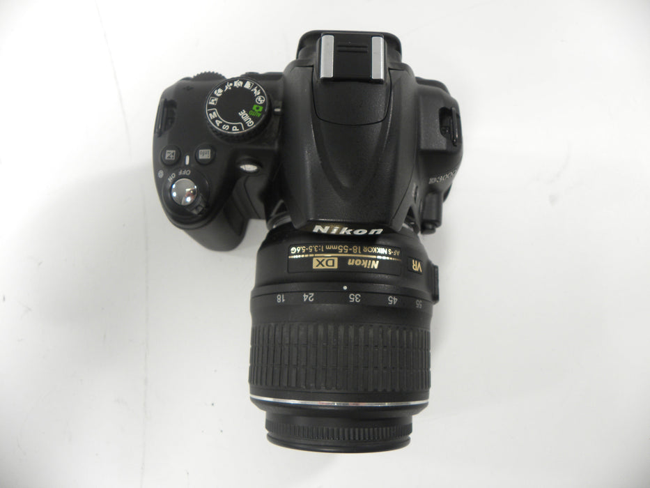 Nikon D3000 10.2mp Digital SLR w/AF-S 18-55 DX VR Shutter Ct. 1,216