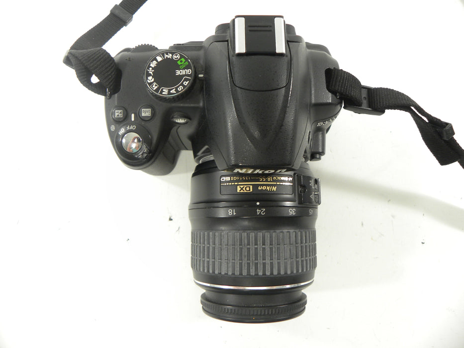 Nikon D3000 10.2mp Digital SLR w/AF-S DX ED 18-55  Shutter Ct. 32,856