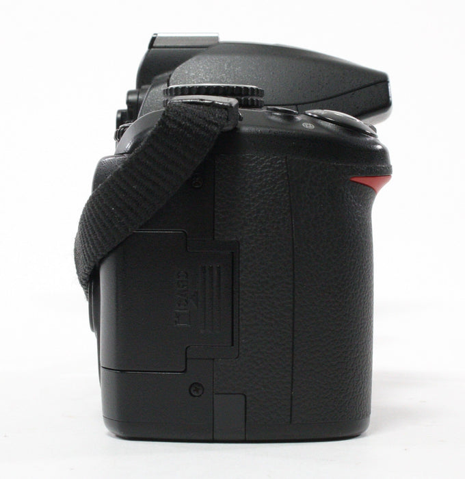 Nikon D3000 Body SC 17,883