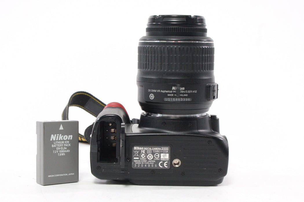 Nikon D3000 DSLR Camera with 18-35mm f/3.5-5.6G Lens with Shutter Count 3,088