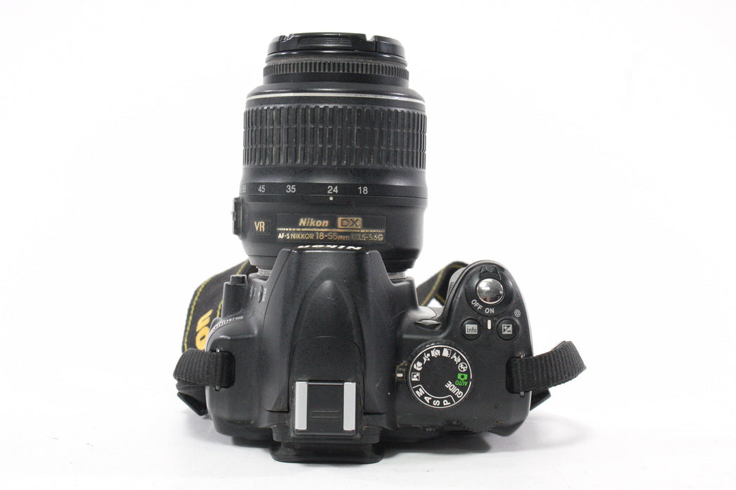 Nikon D3000 DSLR Camera with 18-35mm f/3.5-5.6G Lens with Shutter Count 3,088
