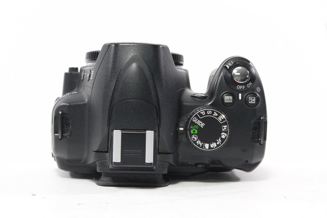 Nikon D3000 DSLR Camera with f/18-55 f/3.5-5.6 G Lens with a Shutter Count 9,964