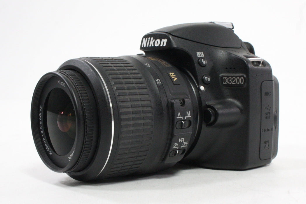 Nikon D3200 Digital SLR with 18-55mm f/3.5-5.6G Lens Shutter Count 355