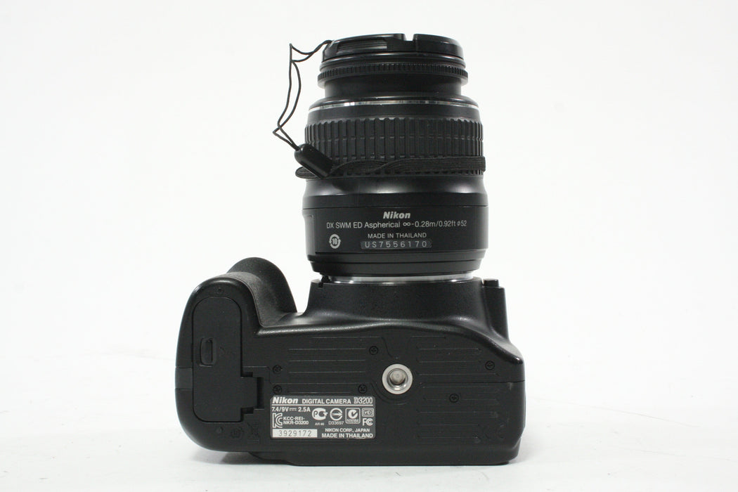 Nikon D3200 DSLR Camera With 18-55mm f/3.5-5.6 Lens Shutter Count 6,702