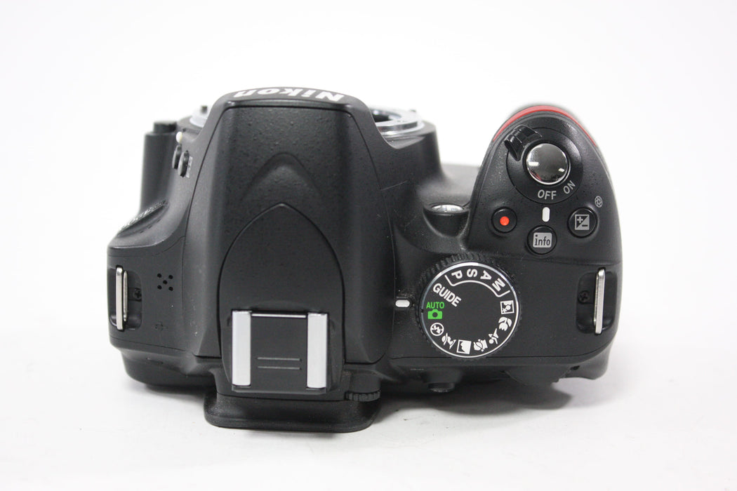 Nikon D3200 DSLR Camera with Nikon 18-55mm f/3.5-5.6G DX VR Lens with Shutter Count 3,950