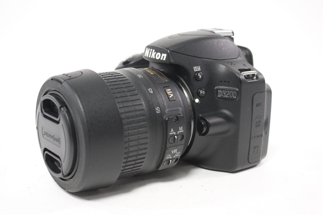 Nikon D3200 DSLR Camera with Nikon 18-55mm f/3.5-5.6G DX VR Lens with Shutter Count 3,950