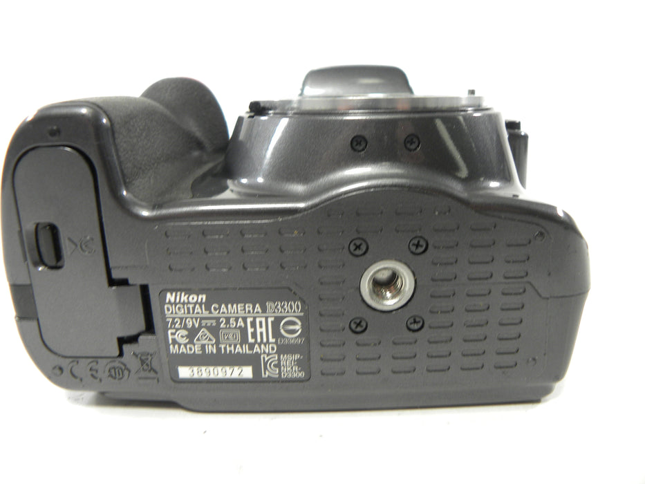 Nikon D3300 24.2mp Digital SLR body only Shutter Ct. 3,636