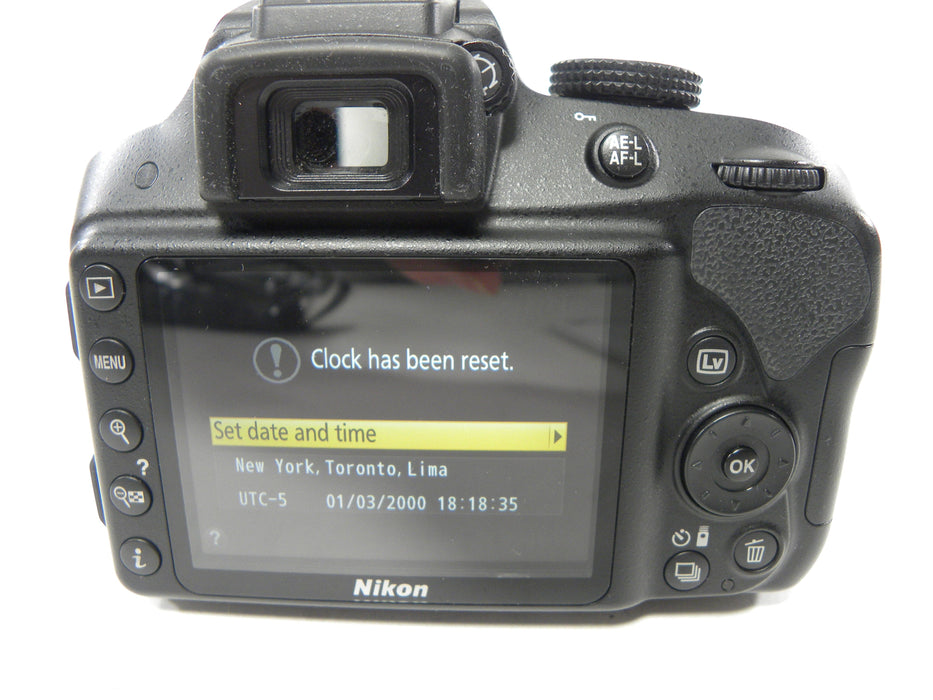 Nikon D3300 24.2mp Digital SLR w/AF-S 18-55 DX VR Shutter Ct. 18,606