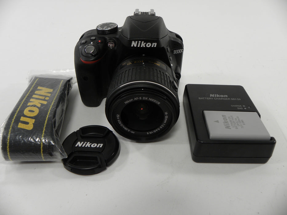 Nikon D3300 24.2mp Digital SLR w/Nikkor AF-S DX VR 18-55 Shutter Ct #750