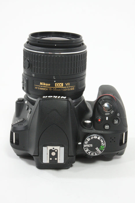 Nikon D3300 with 18-55mm f/3.5-5.6 VR GII DX Lens - Shutter Count 582