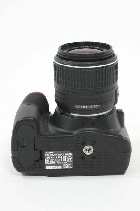 Nikon D3300 with 18-55mm f/3.5-5.6 VR GII DX Lens - Shutter Count 582