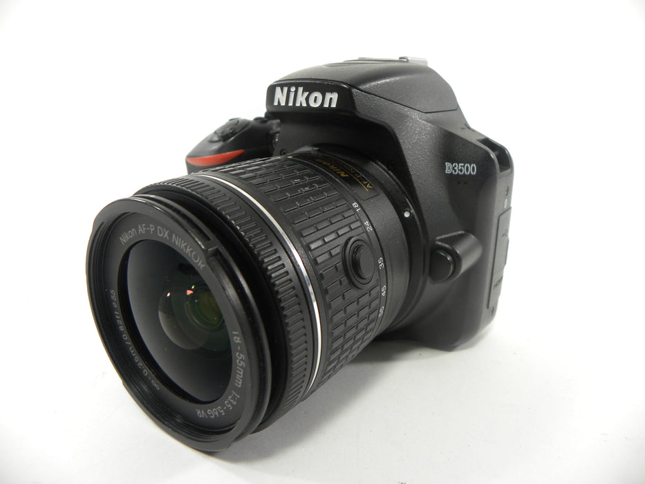 Nikon D3500 24.2mp Digital SLR w/AF-P Nikkor DX VR 18-55 Shutter Ct. 6,786