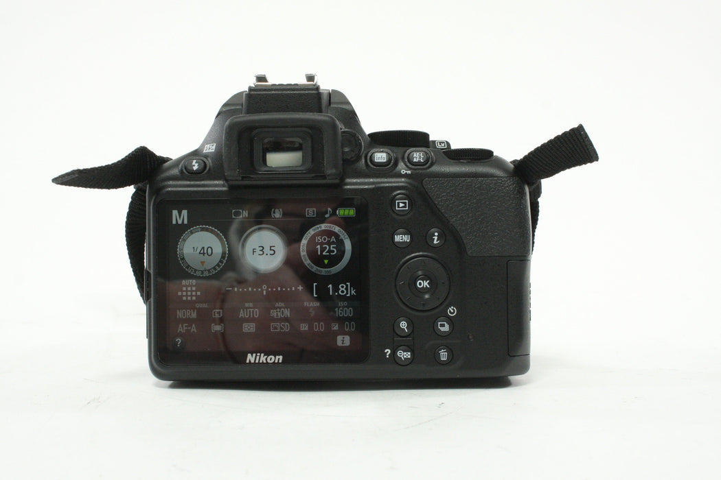 Nikon D3500 DSLR with 18-55mm f/3.5-5.6 G AF-P Lens with Shutter Count 415