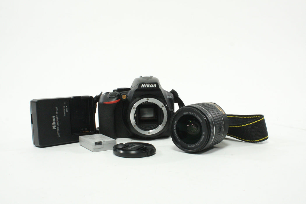 Nikon D3500 DSLR with 18-55mm f/3.5-5.6 G AF-P Lens with Shutter Count 415