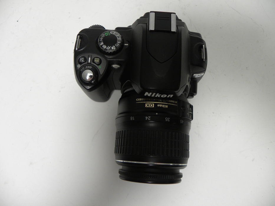 Nikon D40x 10.2mp Digital SLR w/AF-S DX ED 18-55mm DX ED Shutter Ct. 6,670