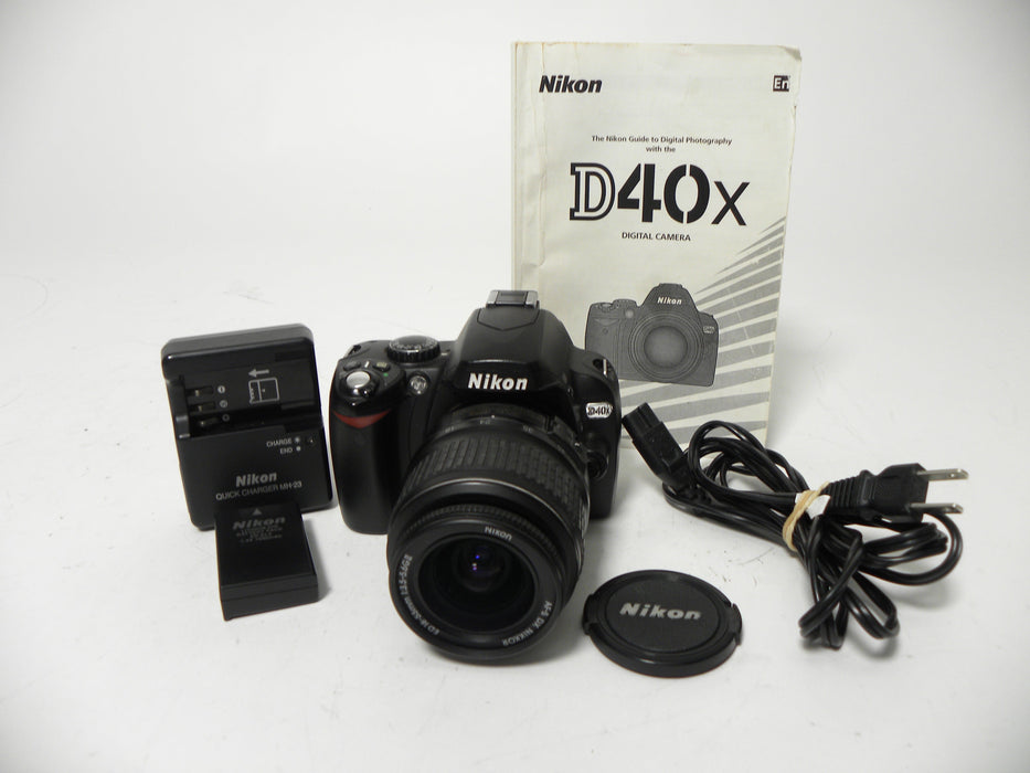 Nikon D40x 10.2mp Digital SLR w/AF-S DX ED 18-55mm DX ED Shutter Ct. 6,670