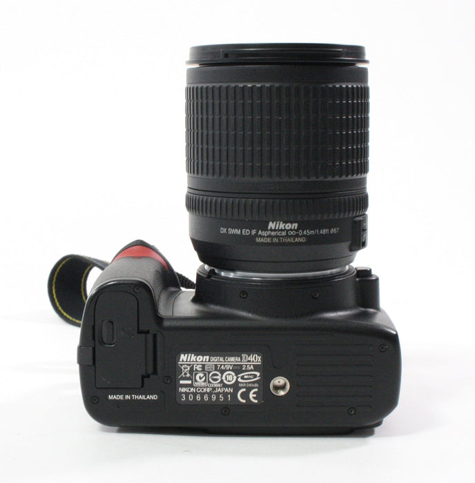 Nikon D40X Digital SLR Camera with 18-135mm f/3.5-5.6G w Shutter Count 23,048