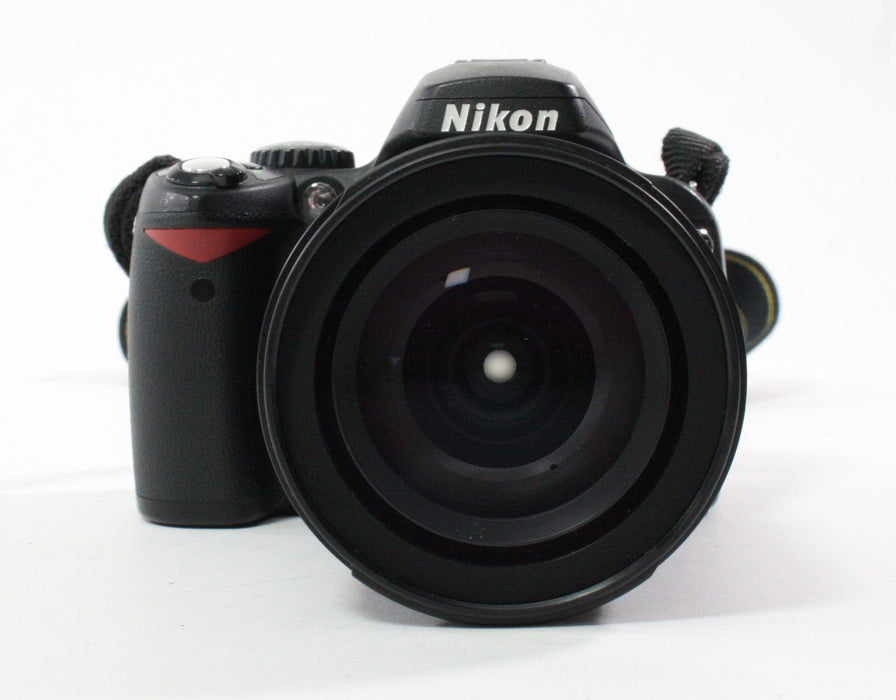 Nikon D40X Digital SLR Camera with 18-135mm f/3.5-5.6G w Shutter Count 23,048