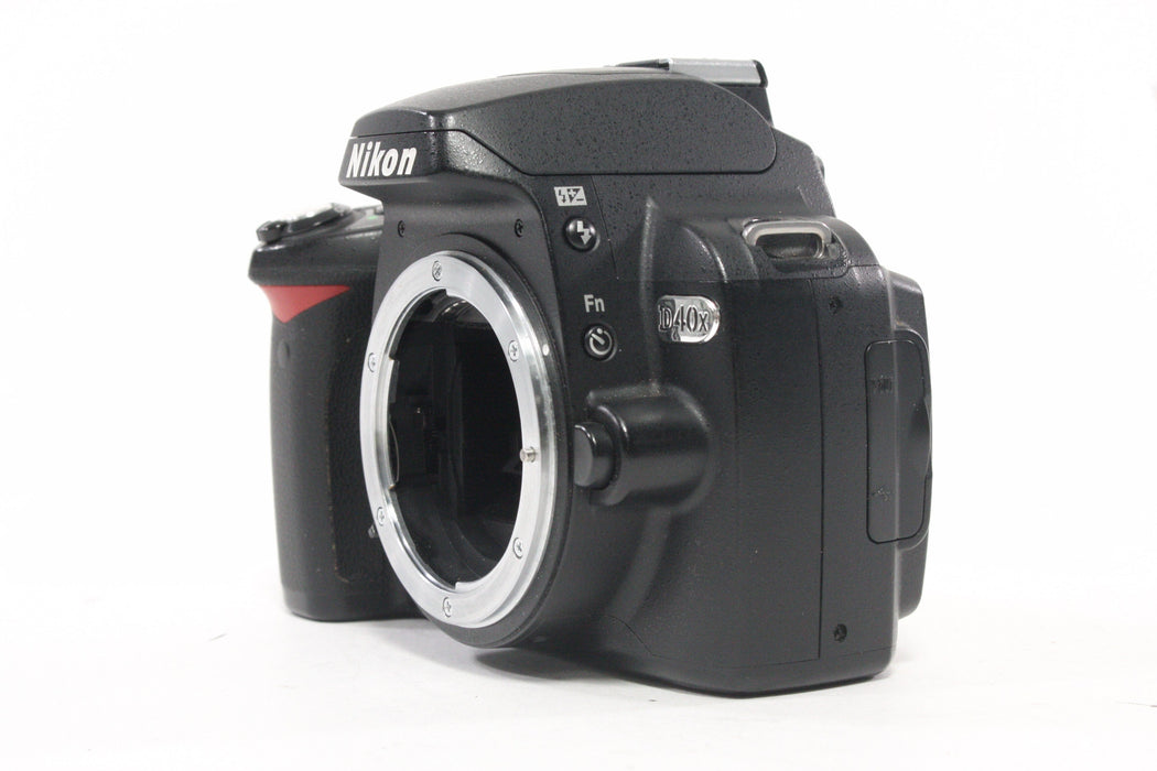 Nikon D40X DSLR Camera Body with Shutter Count 21,714