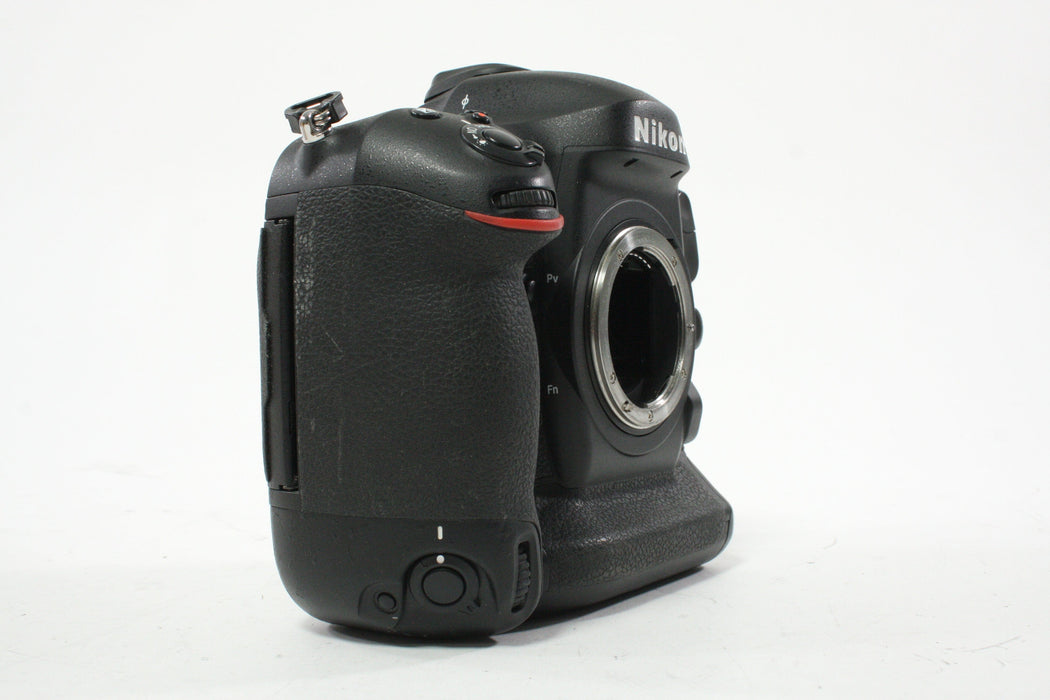 Nikon D4S DSLR Camera Body with a Shutter Count of 45,606