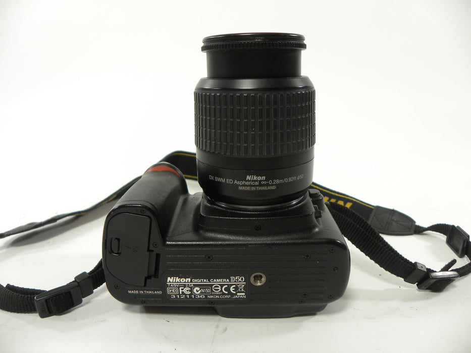Nikon D50 6.1mp Digital SLR w/Nikkor AF-S DX ED 18-55mm Shutter Ct 13,144