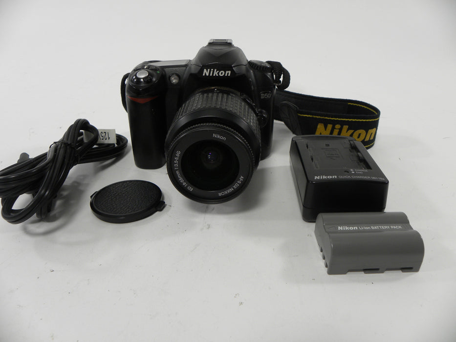 Nikon D50 6.1mp Digital SLR w/Nikkor AF-S DX ED 18-55mm Shutter Ct 13,144