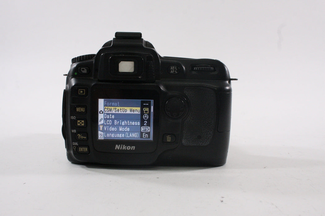 Nikon D50 DSLR Camera Body with 18-55mm f/3.5-5.6 ED G AF-S Lens SC# 6,292