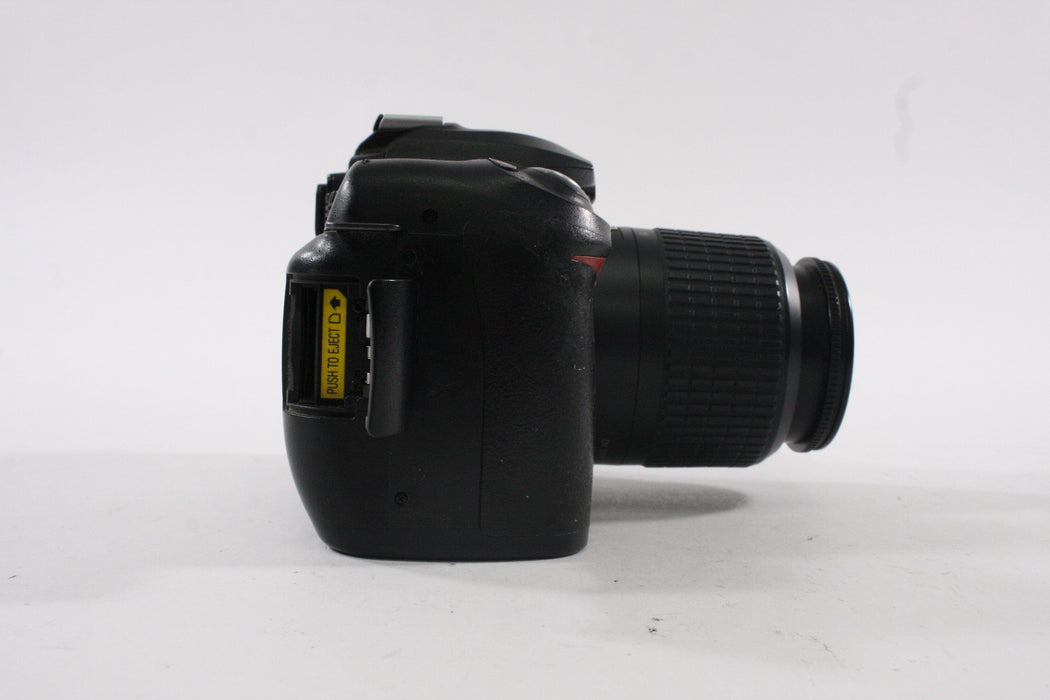 Nikon D50 DSLR Camera Body with 18-55mm f/3.5-5.6 ED G AF-S Lens SC# 6,292