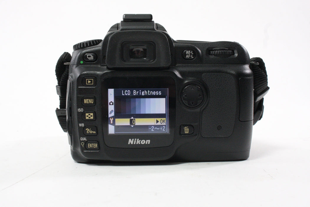 Nikon D50 DSLR Camera with 18-55mm f/3.5-5.6 G Lens