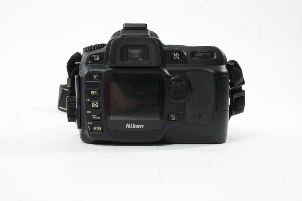 Nikon D50 DSLR Camera with 18-55mm f/3.5-5.6 G Lens