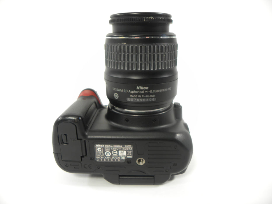 Nikon D5000 12.3mp Digital SLR w/AF-S Nikkor 18-55 II Shutter Ct. 10,835