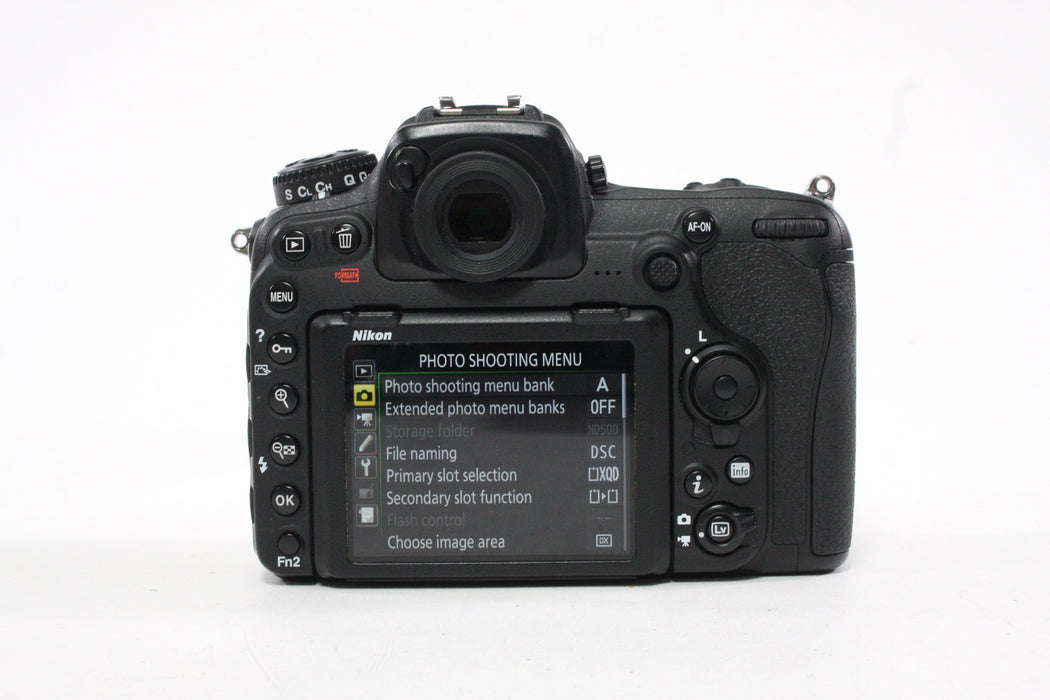 Nikon D5000 DSLR Camera with 18-55mm f/3.5-5.6 G VR Kit Lens Shutter Count 5,529