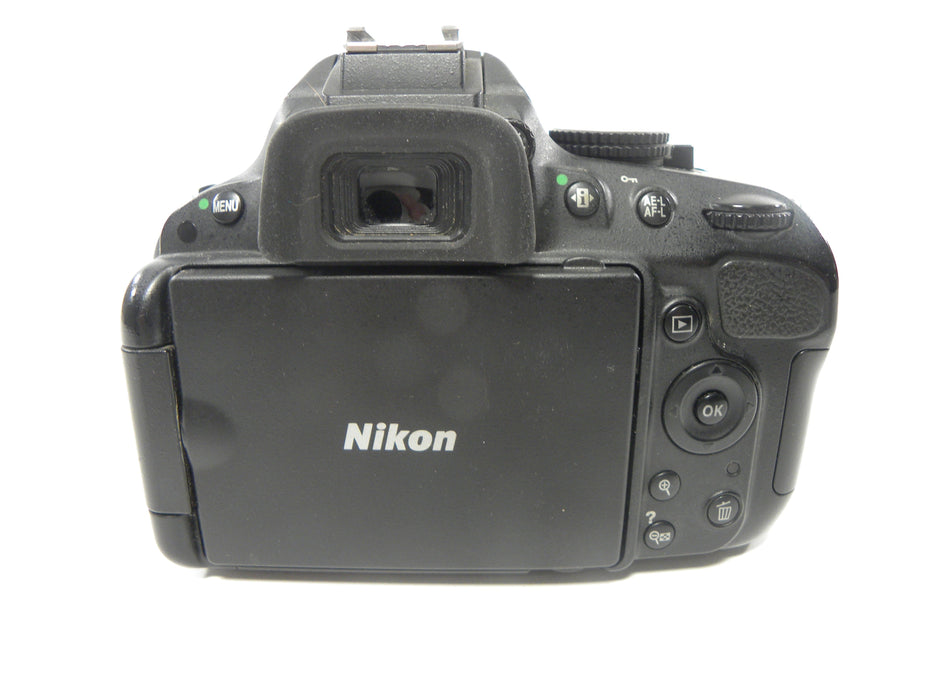 Nikon D5100 16.2mp Digital SLR w/AF-S 18-55 DX ED Shutter Ct. 20,464