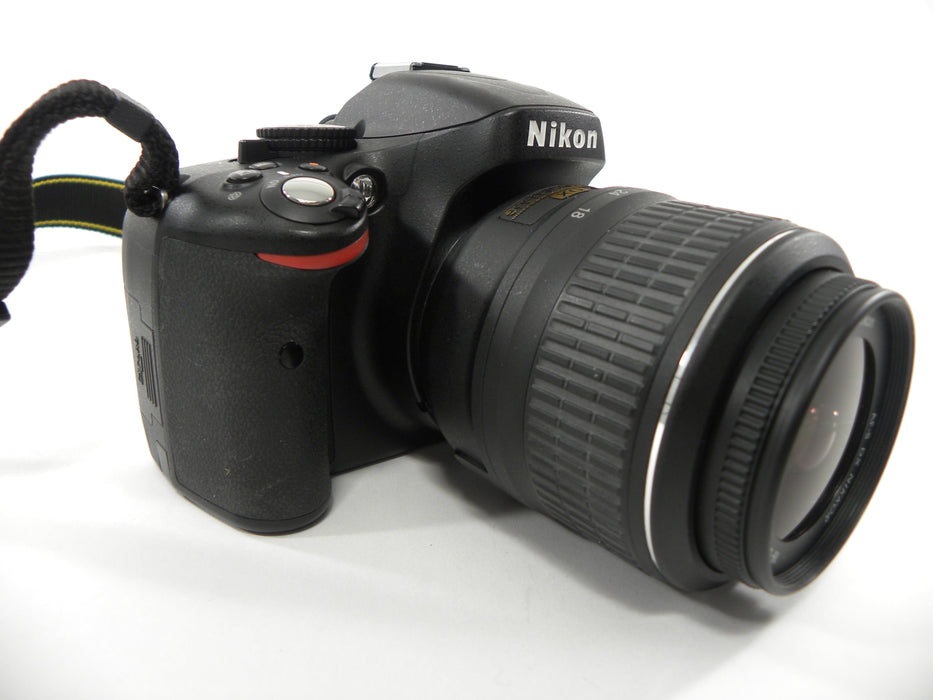 Nikon D5100 16.2mp Digital SLR w/AF-S 18-55 DX VR Shutter Ct. 2,617