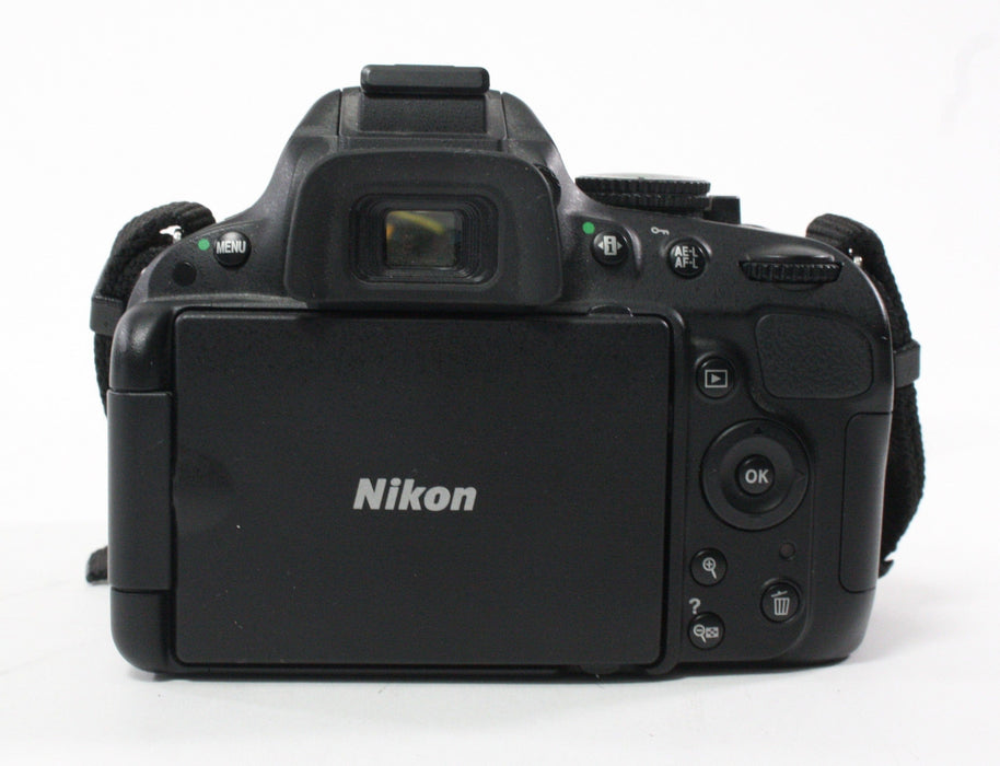 Nikon D5100 DSLR with Nikon 18-70mm f/3.5-4.5G DX ED AF-S Lens with Shutter Count 990