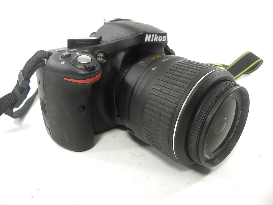 Nikon D5200 24.1mp Digital SLR w/AF-S Nikkor DX VR 18-55 Shutter Ct. 1,260