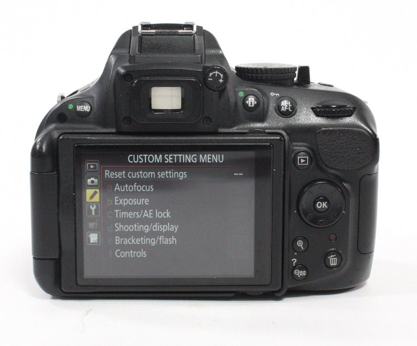 Nikon D5200 Digital Camera with 18-55mm f/3.5-5.6 VR Lens SC#10,887