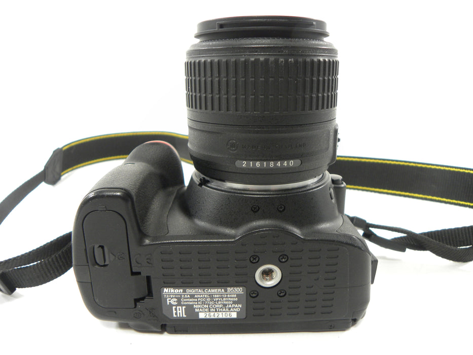 Nikon D5300 24.2mp Digital SLR w/AF-S DX VR 18-55 Shutter Ct. 24,126