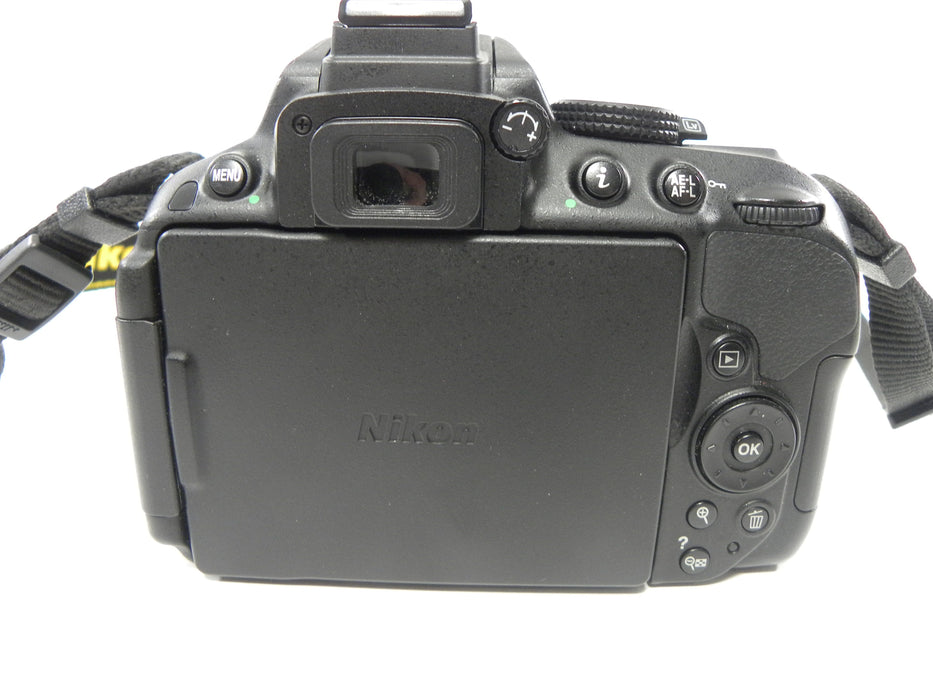Nikon D5300 24.2mp Digital SLR w/AF-S DX VR 18-55 Shutter Ct. 24,126