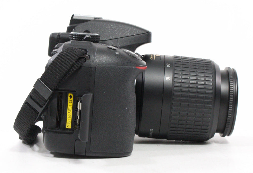 Nikon D5300 Digital SLR with 18-55mm f/3.5-5.6G Lens Shutter Count 3,192