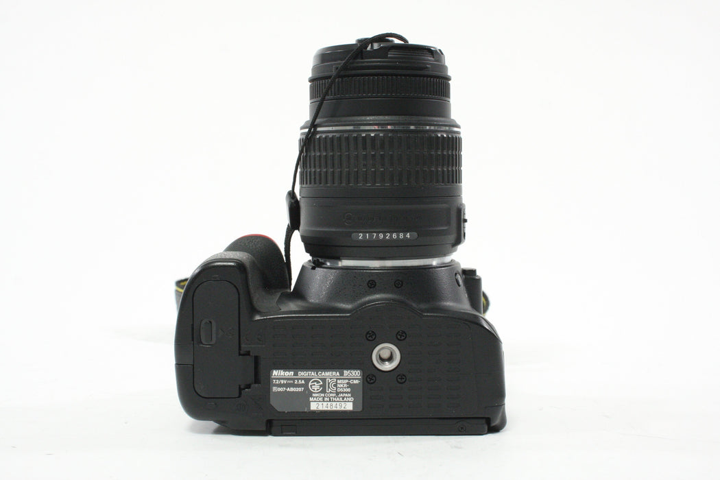 Nikon D5300 DSLR Camera with 18-55mm f/3.5-5.6 G II VR Lens Shutter Count 2,550