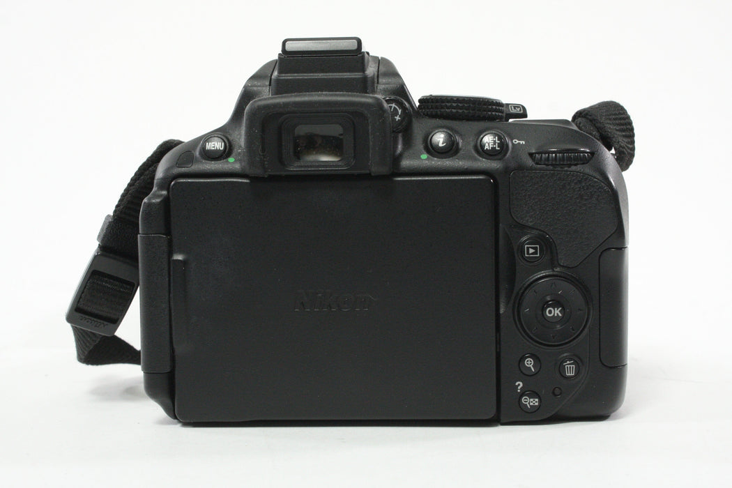 Nikon D5300 DSLR Camera with 18-55mm f/3.5-5.6 G II VR Lens Shutter Count 2,550