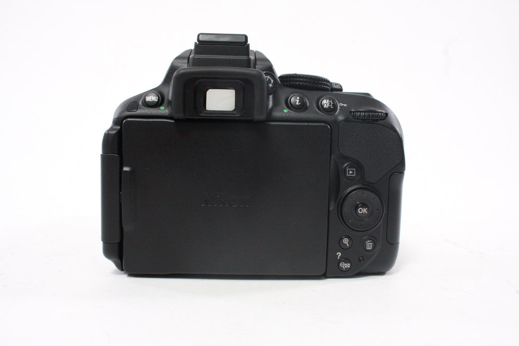 Nikon D5300 DSLR with 18-55mm VR II Lens with Shutter Count ONLY 231
