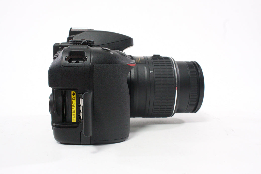 Nikon D5300 DSLR with 18-55mm VR II Lens with Shutter Count ONLY 231