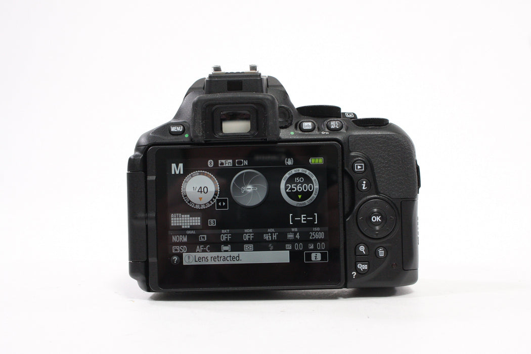 Nikon D5600 Digital SLR Camera with 18-55 f/3.5-5.6G VR Lens Shutter Count 521